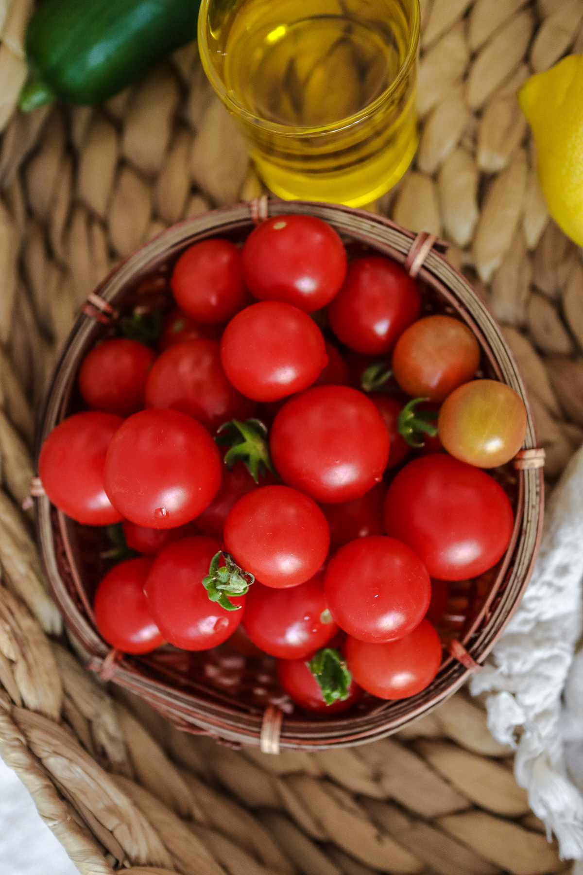 tomato pesto pasta salad