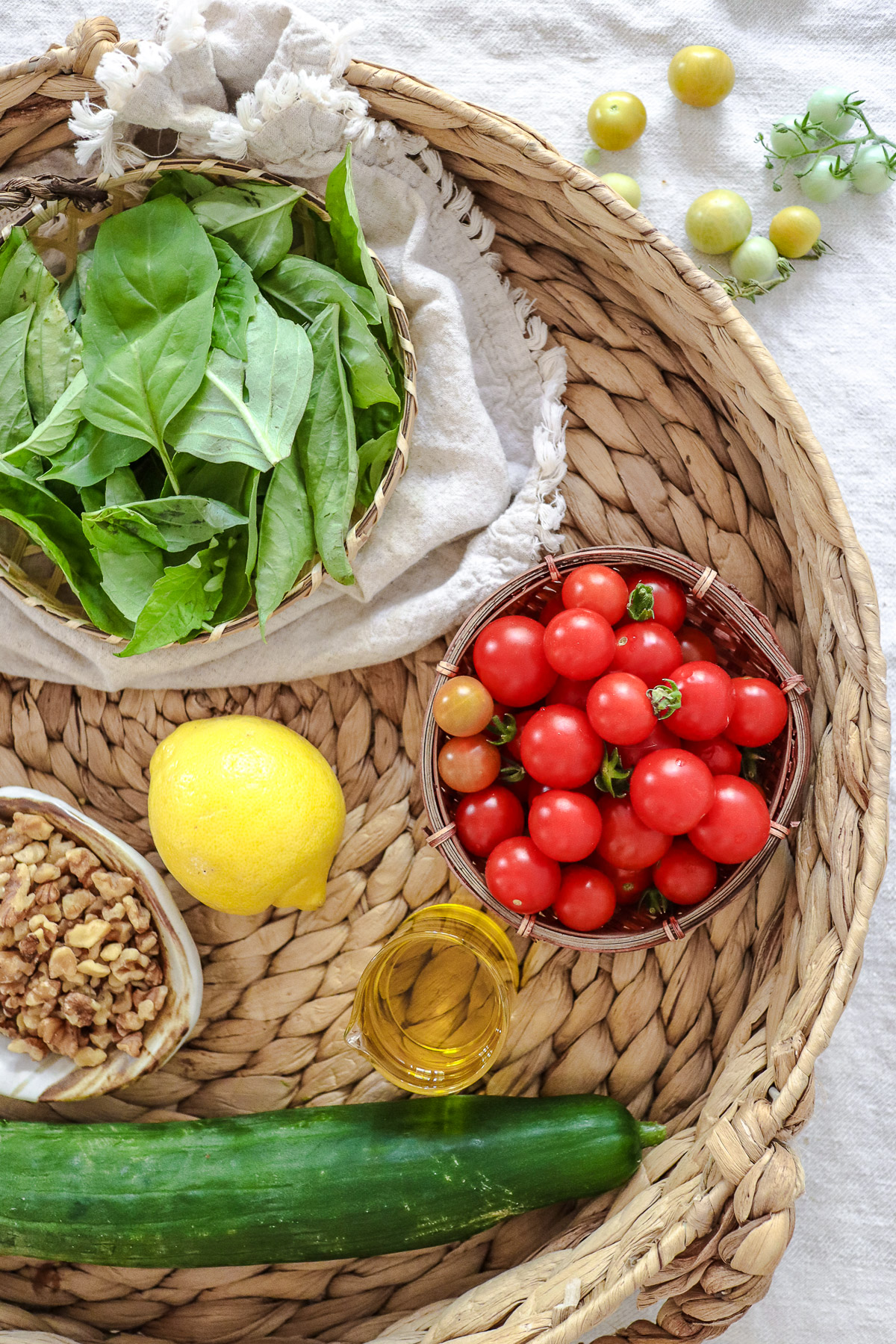 tomato pesto pasta salad
