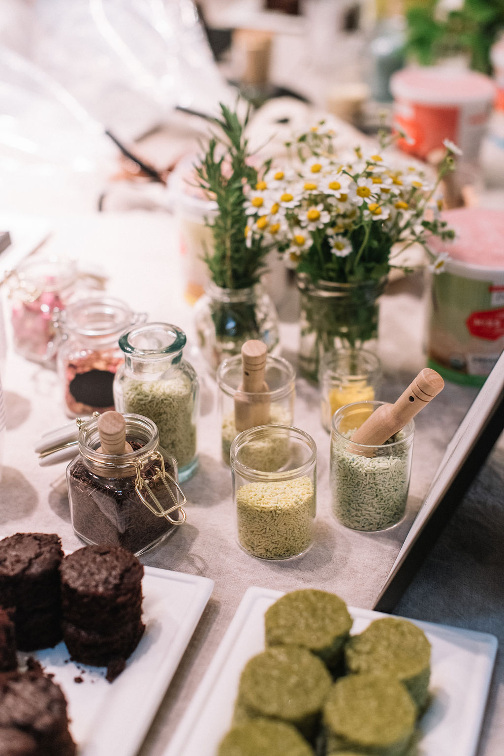 Modern Cake Decorating Party
