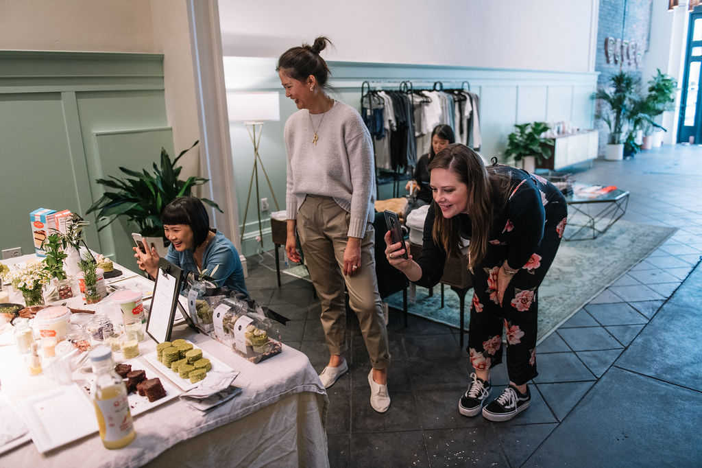 Modern Cake Decorating Party