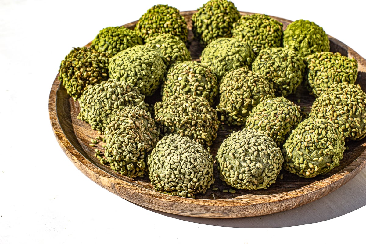 Matcha Goma Dango