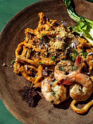 Seafood Kare Kare with Udon